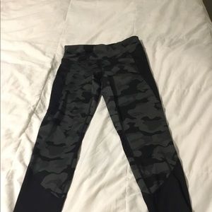😍BOGO FREE😍 Calvin Klein like new pants CAMO